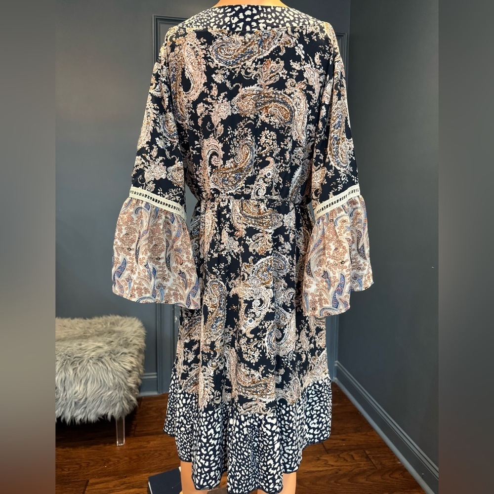 Boho Paisley Midi Dress Bell Sleeve Elastic Waist M Grace & Emma - Picture 3 of 9